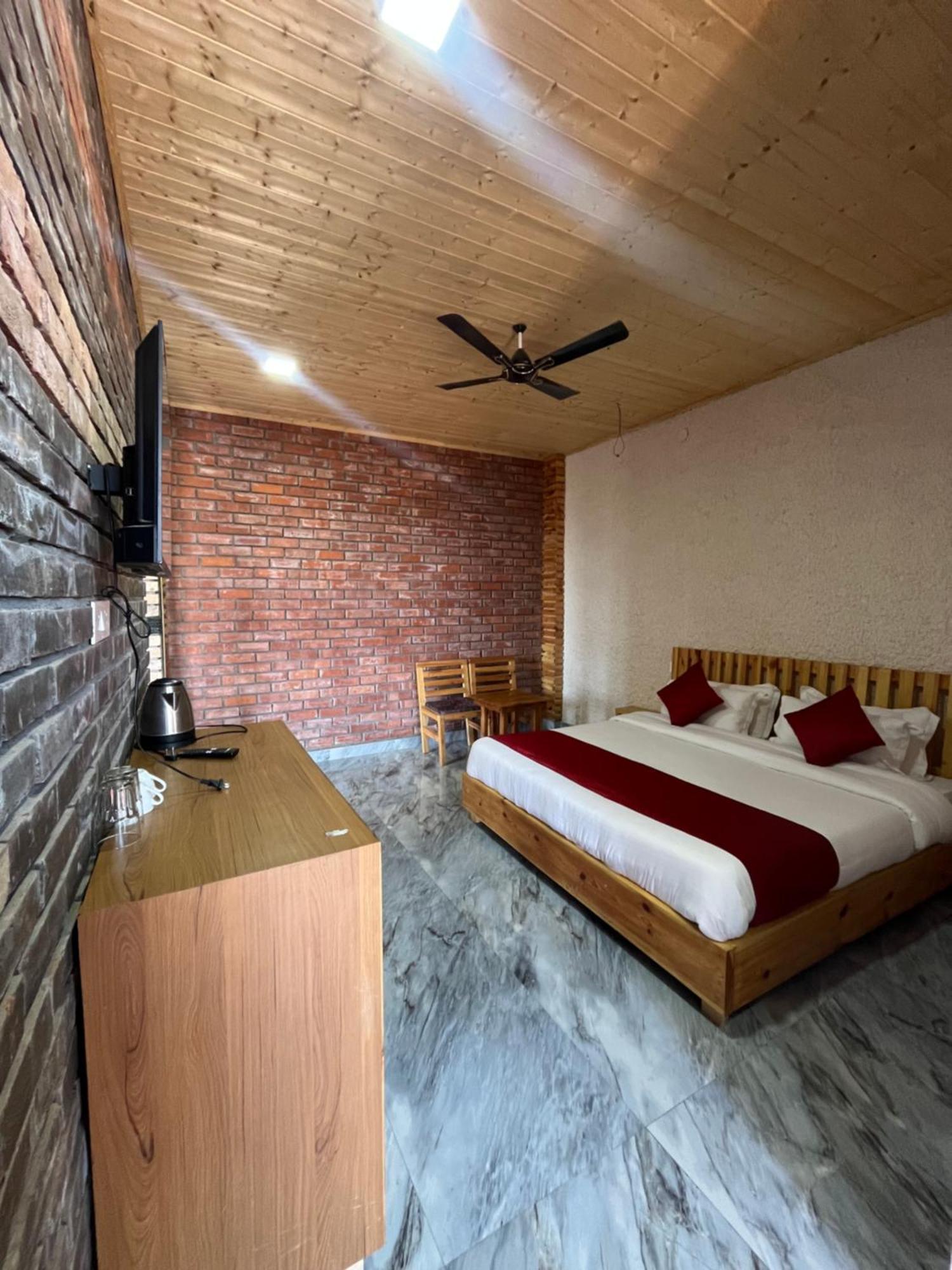 Bīr Hotel Paul Villa מראה חיצוני תמונה